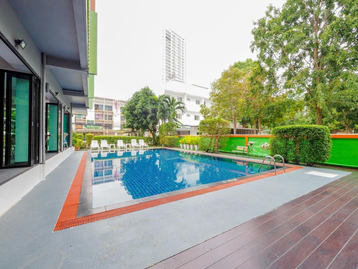 Oyo 75367 Ud Pattaya Hotel Landkreis Landkreis Bang Lamung Exterior foto