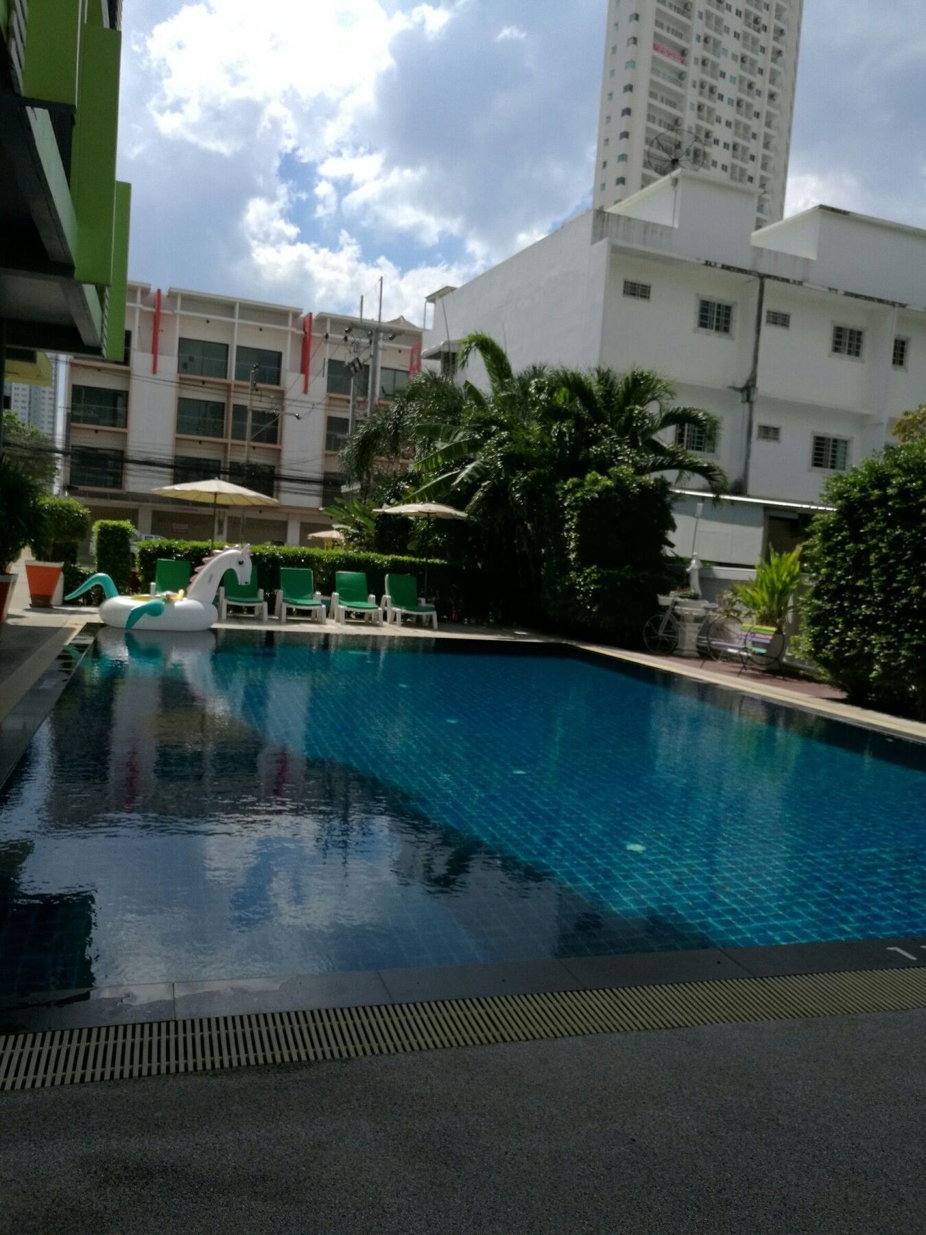 Oyo 75367 Ud Pattaya Hotel Landkreis Landkreis Bang Lamung Exterior foto